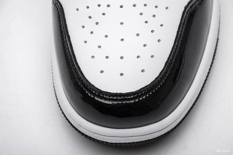 1 Black Gold  Mid Jordan Patent  White 852542-007 0410